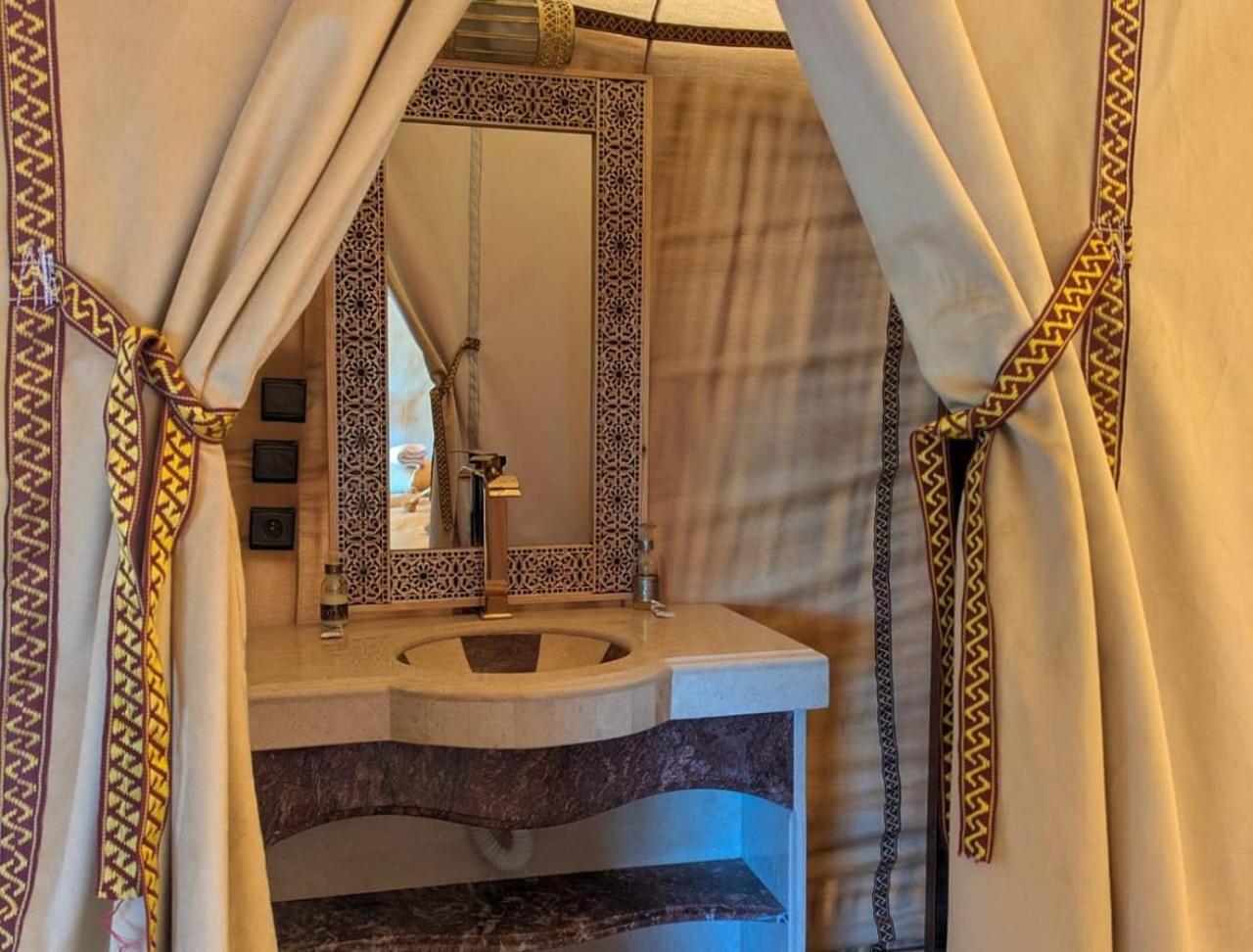 Unique Sahara Camp Hotel Merzouga Buitenkant foto